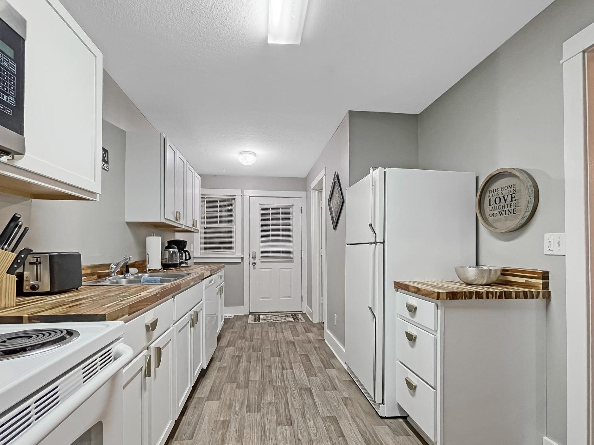 Chic 2Br Duplex Free Parking Near Hospitals Villa Des Moines Luaran gambar